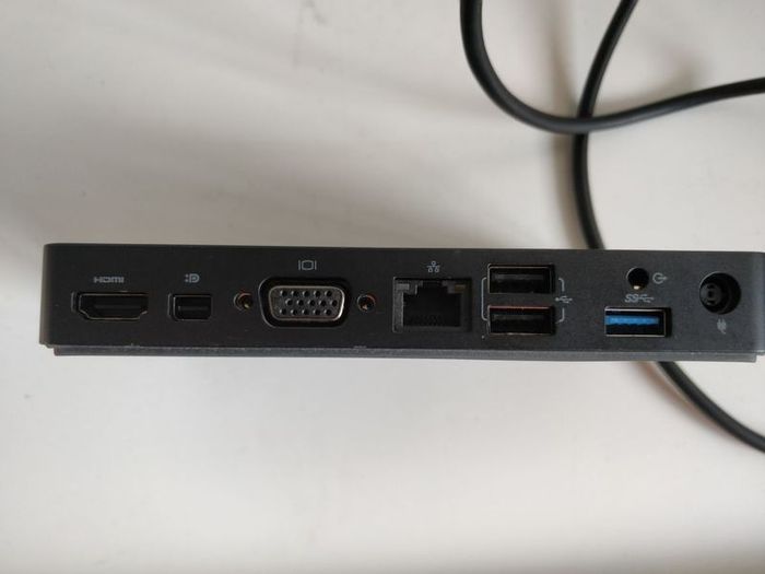 Dell WD15 docking station (no power cord)