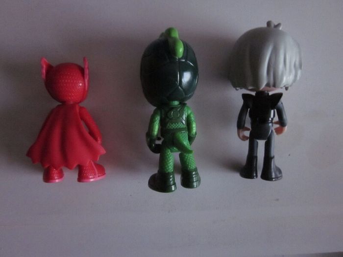 Disney PJ Masks Action Figures X3 Luna Girl 3",Super Moon Gecko 3" and