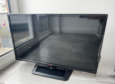 LG TV 32 inch