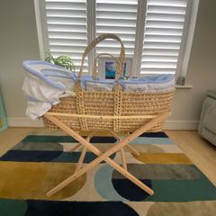 Moses Basket with stand