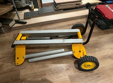 DeWalt DE7400 Heavy Duty Rolling Saw Stand/Workstation