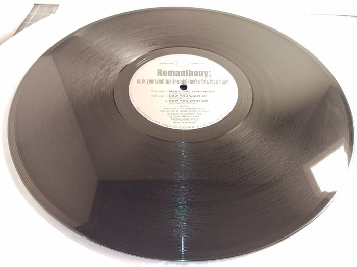 Near MINT Copy! BALL and CHAIN! AKA Pure CORK! Romanthony - Make This Love Right - Azuli Records - DEEP House BANGER! (A Parte Ante MIX)!