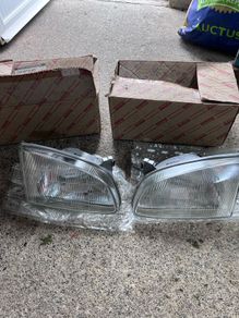 Toyota Starlet Headlights