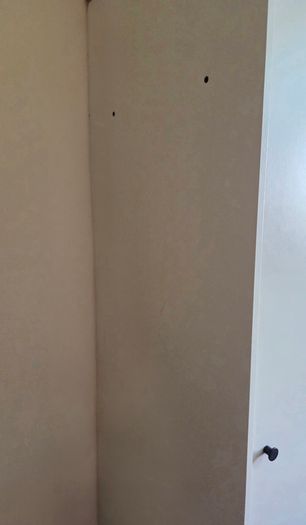 FREE single wardrobe in excellent condition from ikea