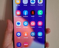 Samsung Galaxy A22 5G (4GB RAM / 64GB Storage)