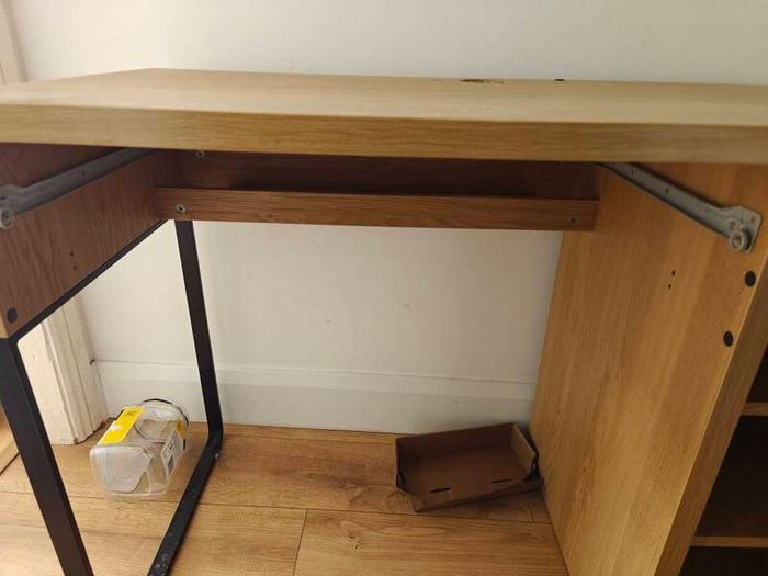 Free Desk
