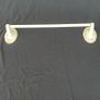 Hadida floral soap dish and towel rail bone china Image 6