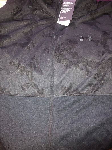 Under Armour Jacket top size XL brand new