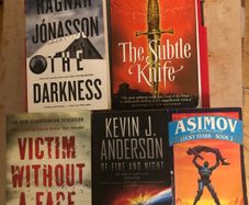 Collection of 6 assorted fiction and sci-fi paperbacks