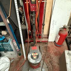 Victor floor polisher