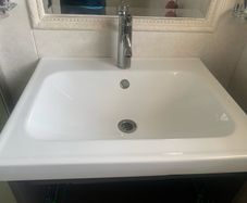bathroom washbasin