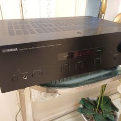 Yamaha stereo Amplifier for repair or parts