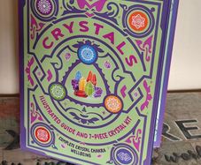 Crystals: Illustrated Guide and 7-Piece Crystal Kit by Belinda Campbell