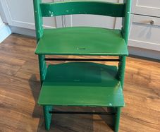 Stokke high chair with accessories