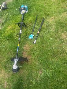 2 strimmers