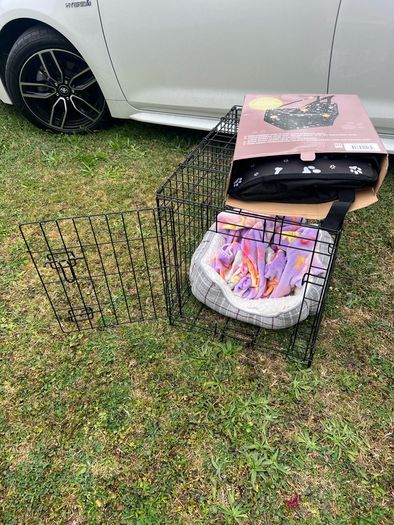 Dog Crate bundle. Small to medium size dog.