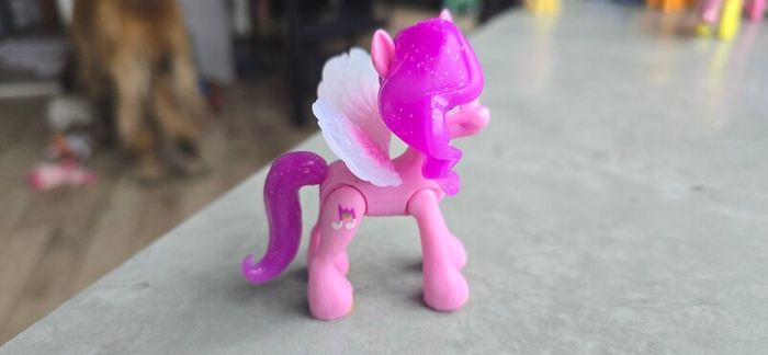 4euro Each - Select in comments - New Generation Moulded 3 inch  Figure Sparkle Glitter Hasbro Crystal Adventure MLP G5 My Little Pony