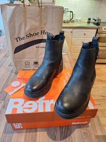Ladies boots