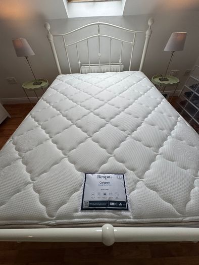 Elizabeth Metal Bed