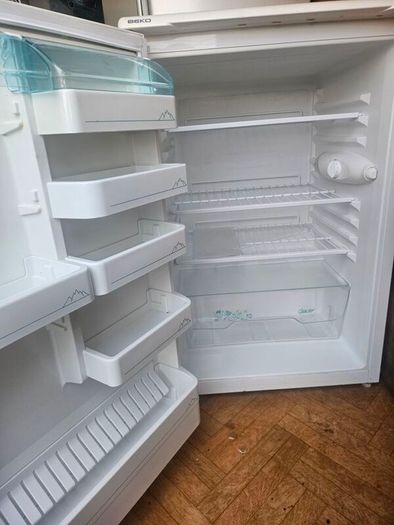 undercounter fridge