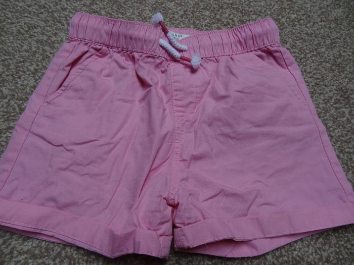 Girls shorts pink 7-8yo