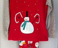 Bluezoo Unisex kids Christmas Pyjamas Age 5-6 BBWT