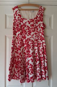 Very pretty summer dress