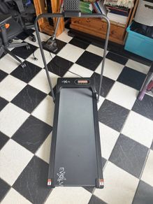 EVOLVE Walkpad/ treadmill