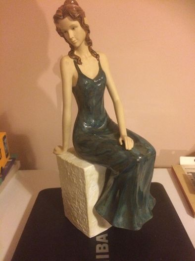 Annie Rowe Leonardo figure free postage