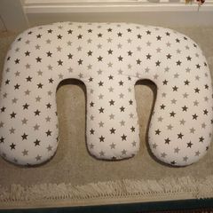 Twin feeding pillow