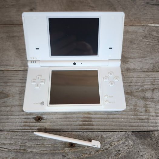 Nintendo DSi Arctic White Console with New USB Charger, 3 Great Games ,Clean