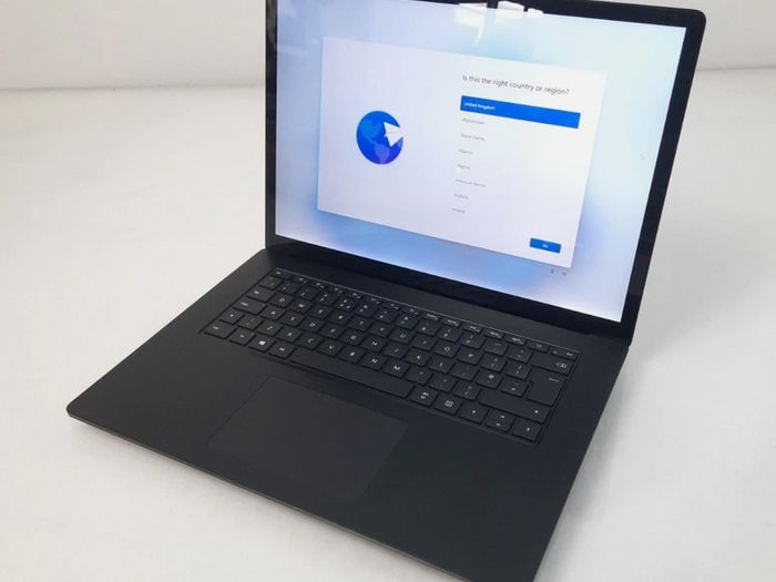 Microsoft Surface Laptop 3 Touchscreen 15 Inches Laptop i7-1065G7 16GB RAM 256GB NVME SSD Win 11 Pro