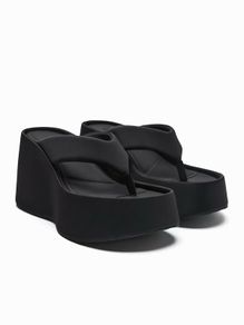 Black platform wedge flipflops Size 39