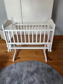 baby rocking cradle