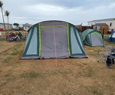Coleman Mosedale 5 with Front Extension. Blackout rooms.