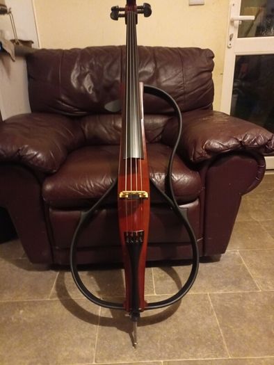 Cello Yamaha