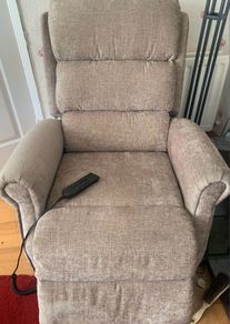 Electric High Riser Armchair