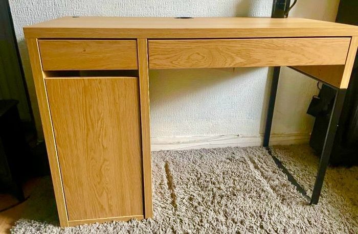 Ikea Micke Desk (105x50cm)