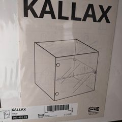 Kallax glass insert with shelf X 2