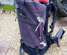 Macpac vamoose baby / child backpack carrier rucksack