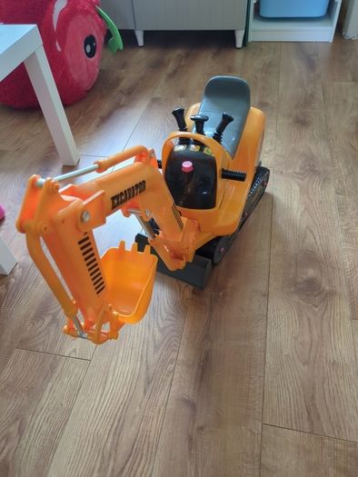 Excavator toy