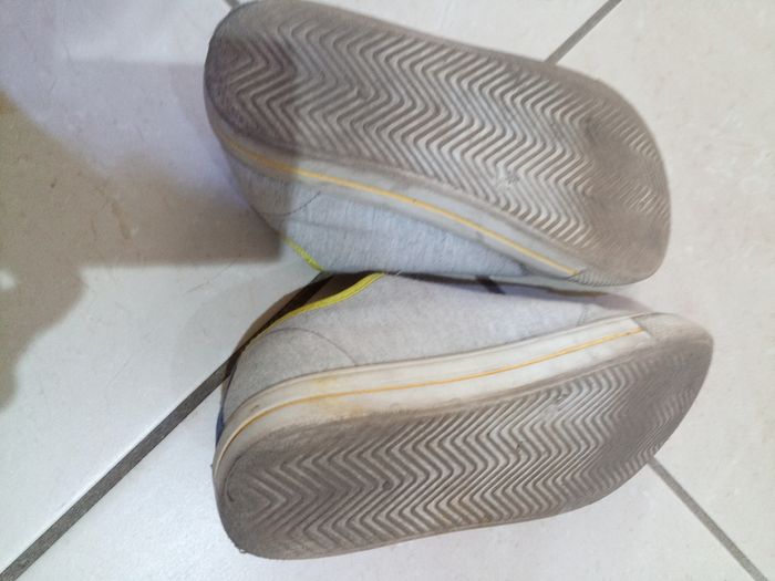 Boy's Shoes / Runners / Trainers, 33 EU /1.5 UK