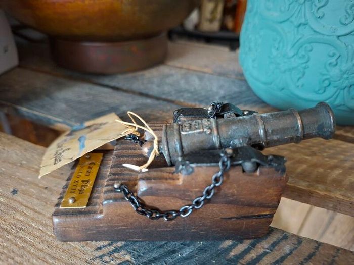 vintage cannon