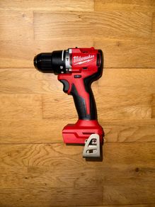 Milwaukee M18 Cordless Combi Drill 18v NEW