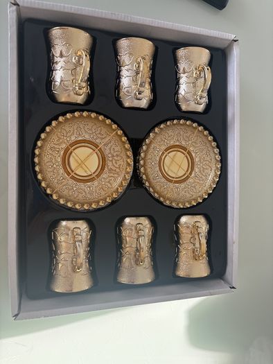 plate and cups