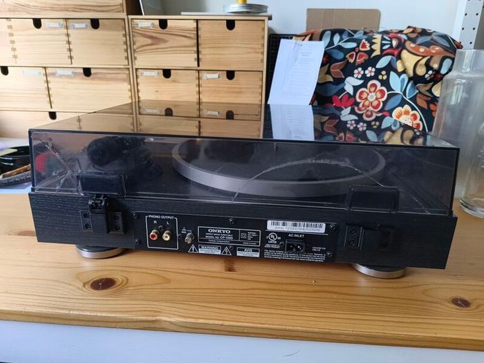 Onkyo CP-1050 Direct Drive Turntable