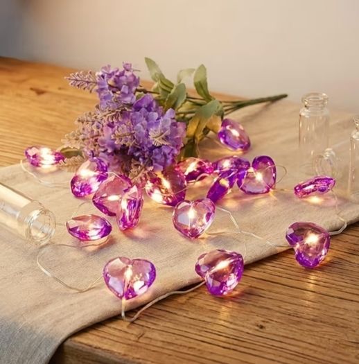 Crystal Love Heart String Fairy Lights Warm White Micro LEDs on 2m Silver Wire Battery Operated Indoor Romantic Lighting for Home Bedroom Wedding Indoor Decor