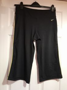 Nike Dri Fit capri pants