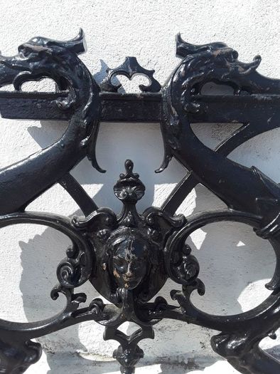 cast iron bench ends