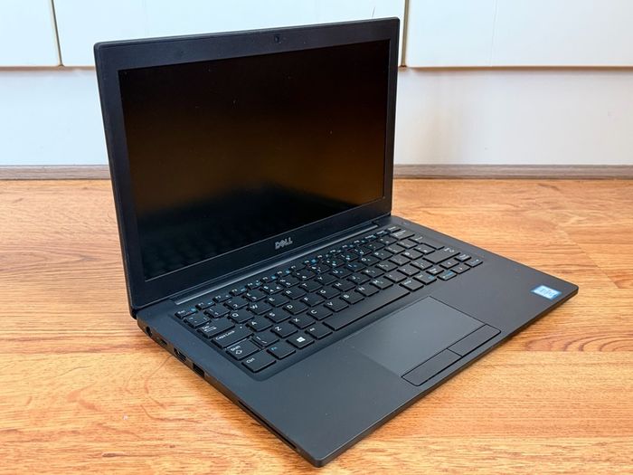 Dell Latitude 7290 i5 8th gen 512gb SSD
